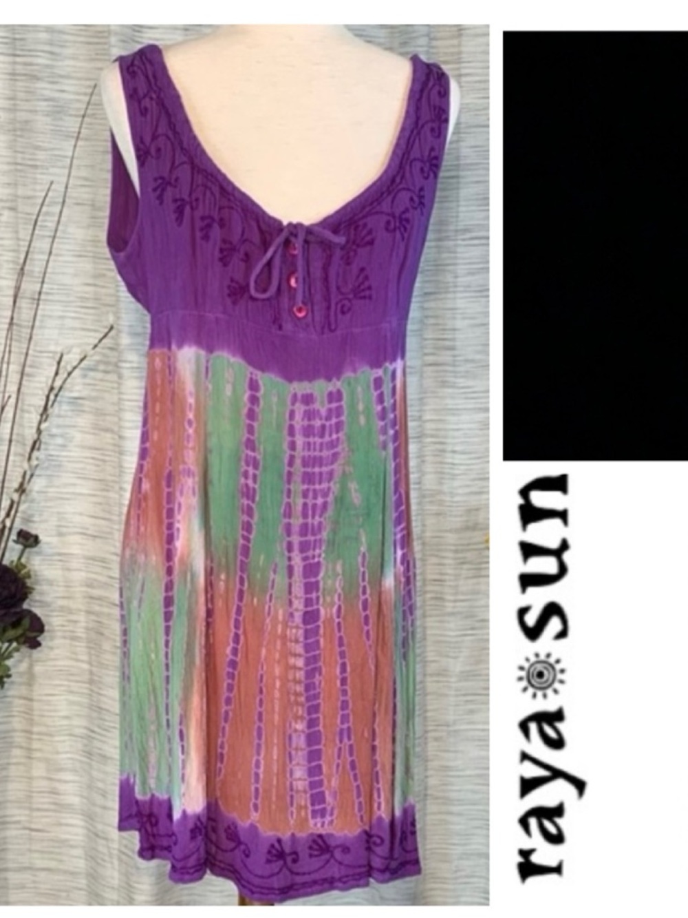 Raya Sun multicolored sleeveless sun dress.